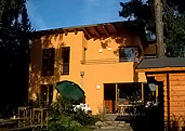 wohnhaus